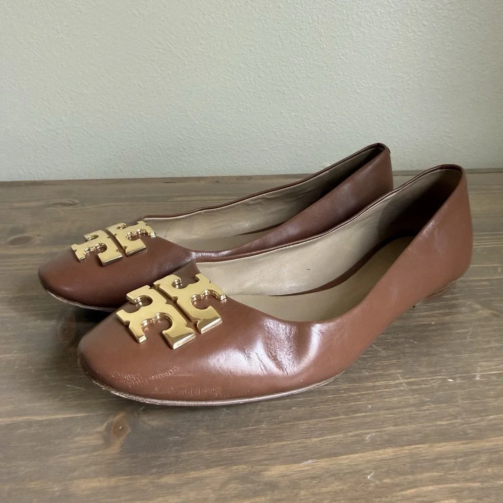 Tory Burch Women's 5.5 Camel Tan‎ Brown Leather Gold Accent Raleigh Flats